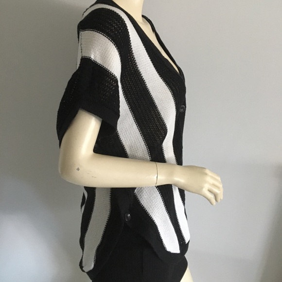 Philosophy stripped sleeveless v-neck knit top - Picture 2 of 5